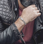 Pulseira Masculina Personalizada em Aço Inoxidável com Gravação a Laser