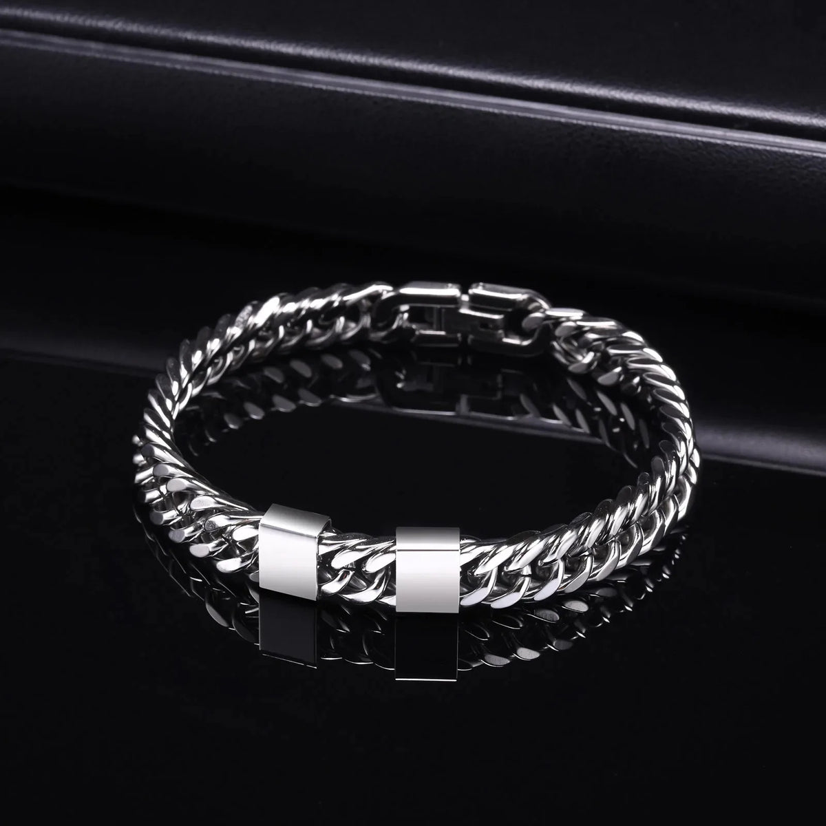 Pulseira Masculina Personalizada em Aço Inoxidável com Gravação a Laser